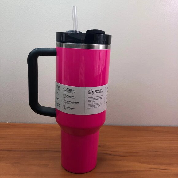New Stanley Neon Electric Pink Black Quencher H2.0 Tumbler The Flowstate 40 Oz - Picture 2 of 4